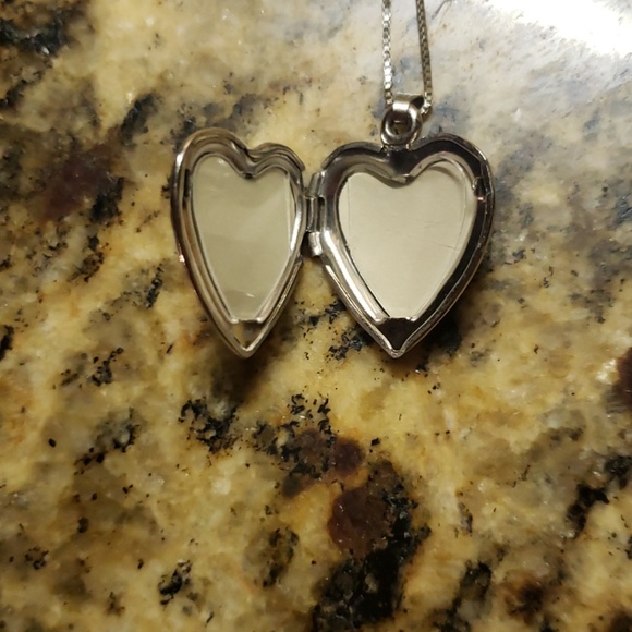 Zales necklace - Picture 2 of 3